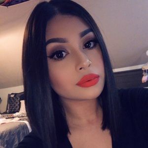 Meet your Posher, Rocio